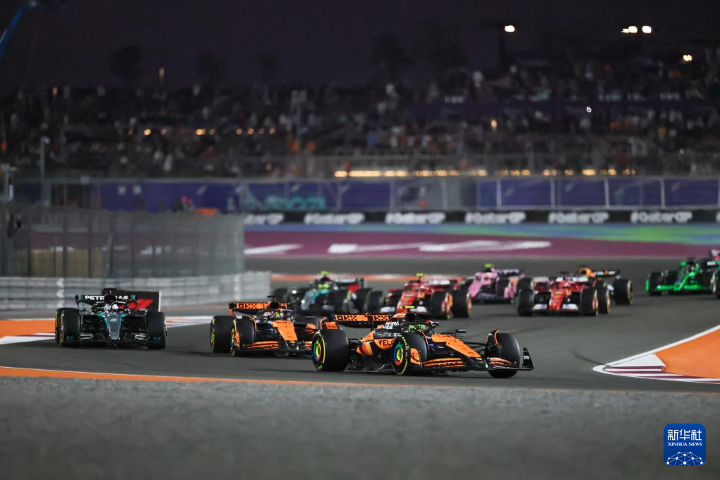 红牛车队碾压索伯车队，皮亚斯特里刷新纪录